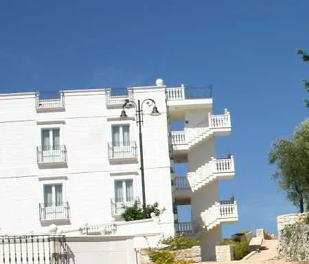 Hotel Madonna Delle Grazie 4*